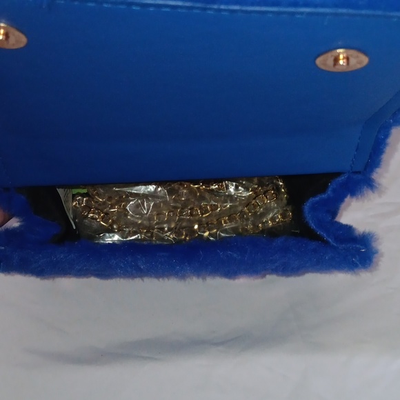 Dodger furry color purse LA royal blue brand new - Picture 2 of 3